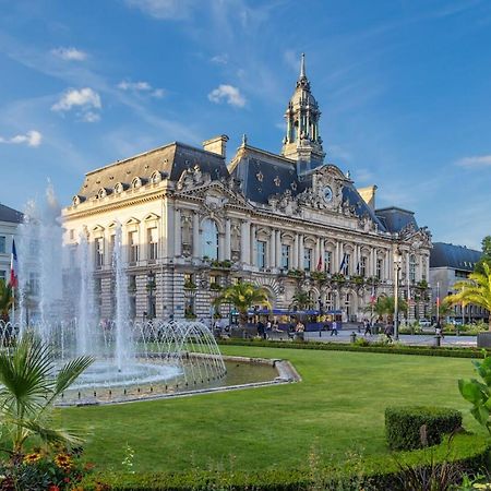 Maison Tourangelle Chic & Cosy Avec Cour Тур Экстерьер фото